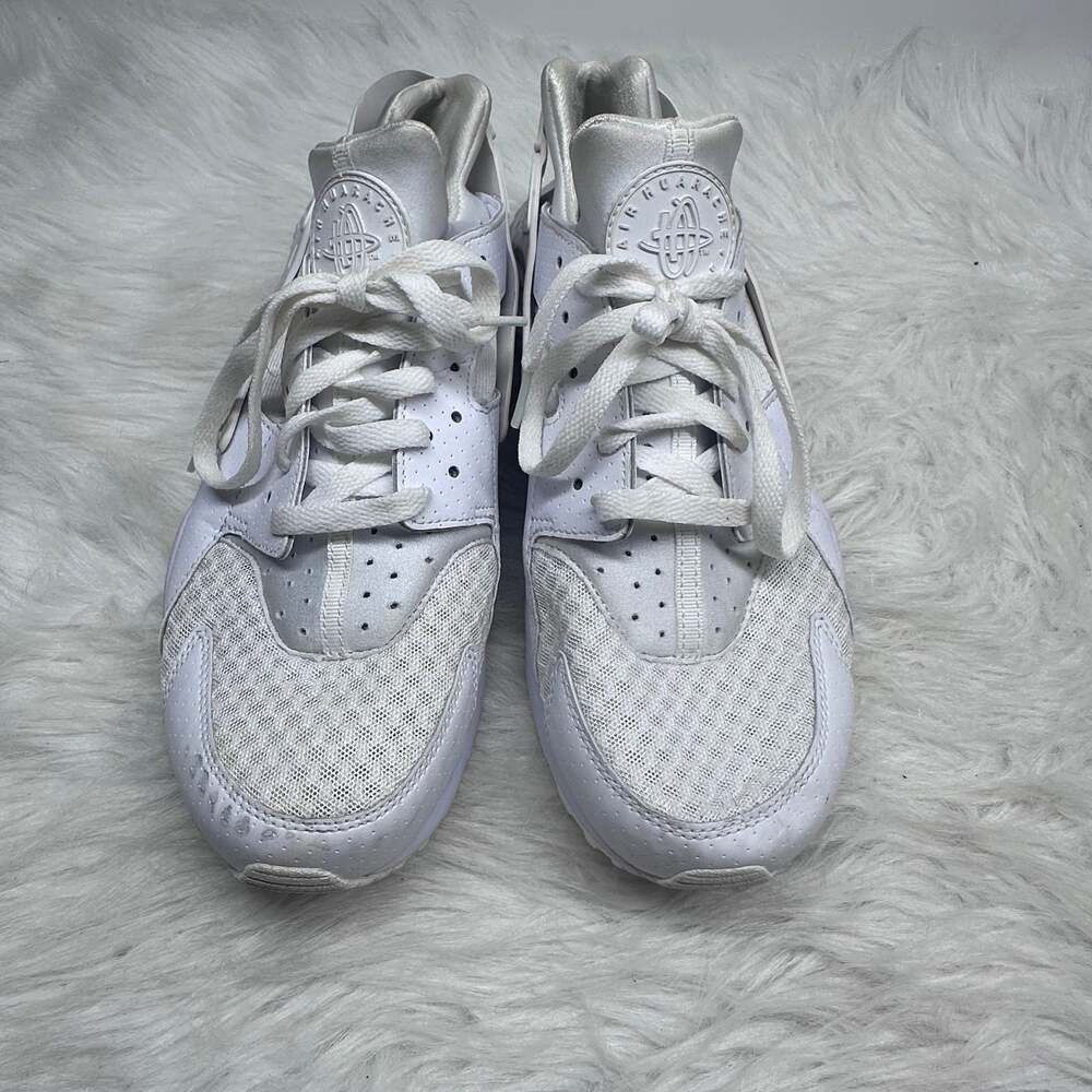 Nike Air Huarache White Athletic Running Shoes